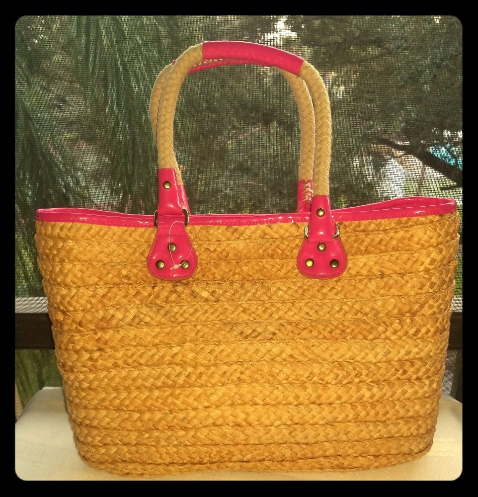 *PRE LOVED* White Stag Cornhusk Straw Bag